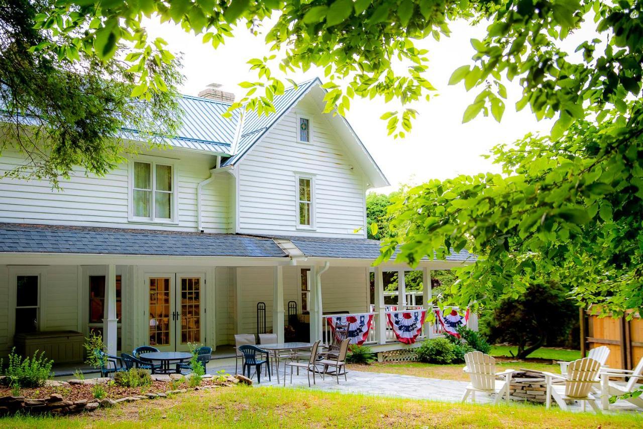 Lovill House Inn Boone Exterior photo